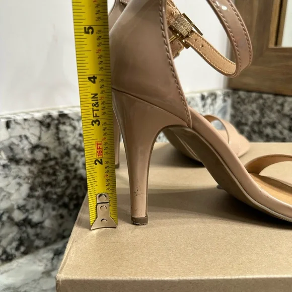 Dress Sandals - Picture 7 of 8